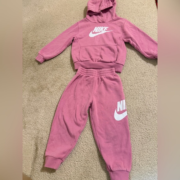 Nike Pink Fleece Hoodie - Picture 4 of 4